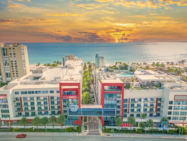 Building Photo - 777 N Ocean Dr