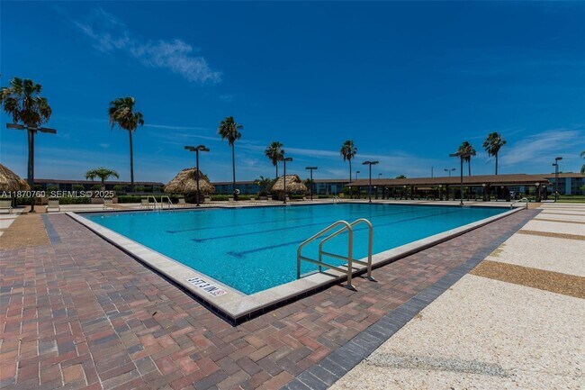 Building Photo - 13550 SW 6th Ct