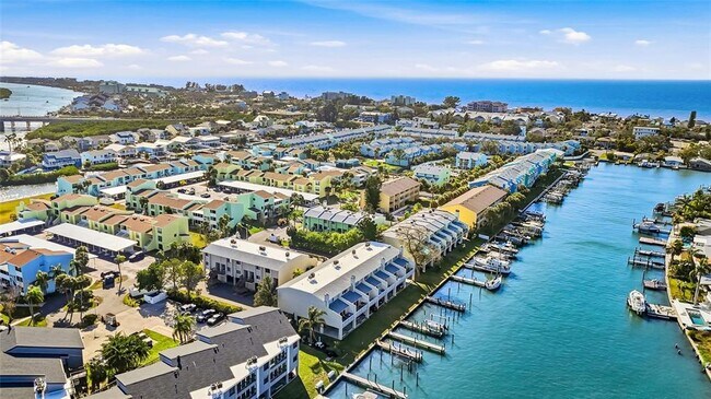 Building Photo - 318 Windrush Blvd