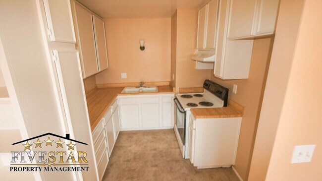 Building Photo - Apartment for Rent on 3017 "Q" Street Apt B