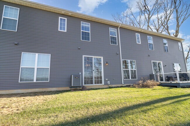 Building Photo - 3275 Katie Wy