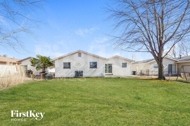 Building Photo - 2727 Dividend Park Dr