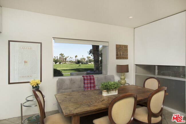 Building Photo - 501 Desert Lakes Cir