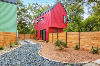 Building Photo - 1118 Walton Ln