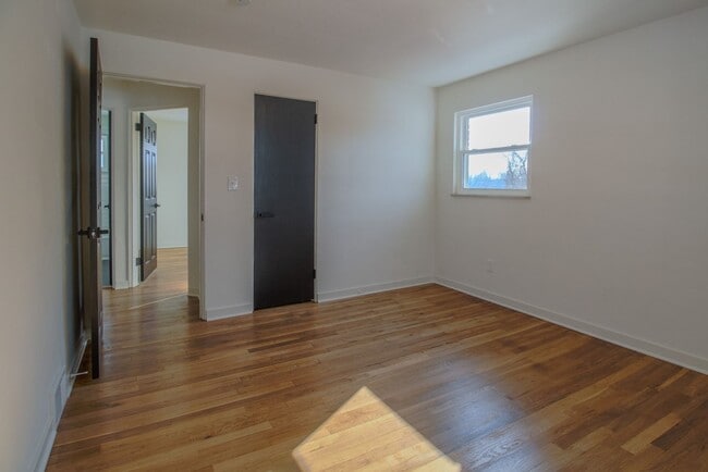 Building Photo - AVAILABLE APRIL 1ST! Do not miss this STUNNING 3-bedroom in Penn Hills!