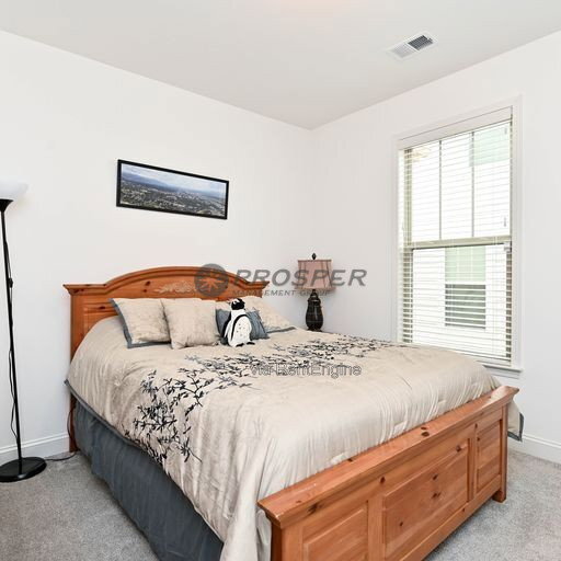 Building Photo - 120 Shumard Ln