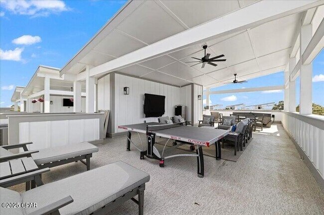 Building Photo - 15 E Queen Palm Dr
