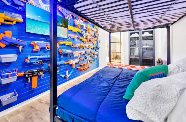 Building Photo - 10755 Clara Ln