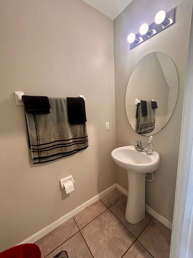 Building Photo - 17345 White Mangrove Dr
