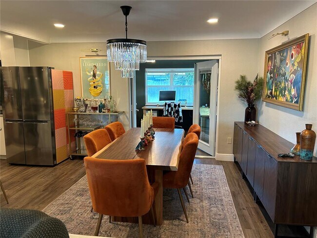 Building Photo - 1406 S Keene Rd