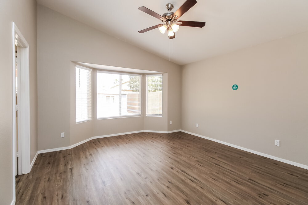 Building Photo - 1702 W Jupiter Way