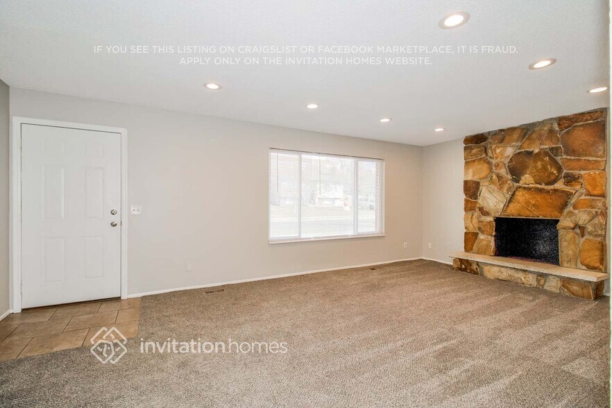 Building Photo - 9548 S 1210 E
