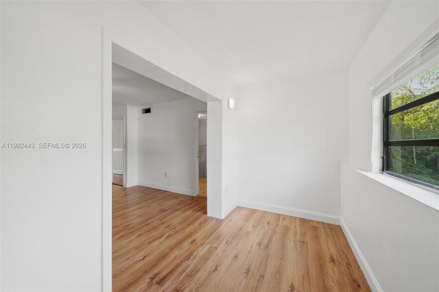 Building Photo - 8313 SW 137th Ave