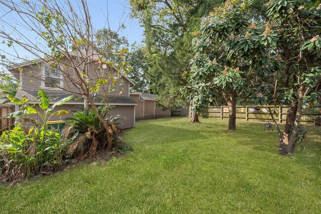 Building Photo - 1200 Adams St