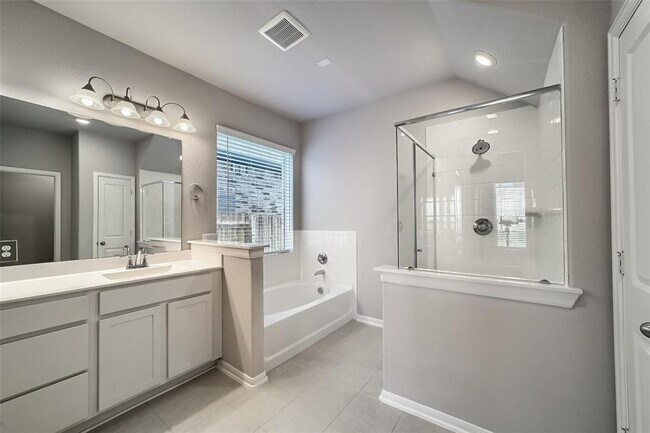 Building Photo - 157 Gamble Dr