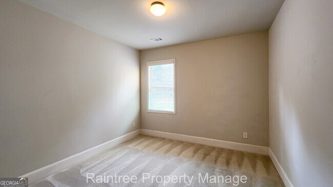 Building Photo - 11250 Shelton Pl