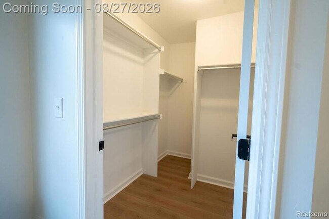 Building Photo - 23869 McCort Dr