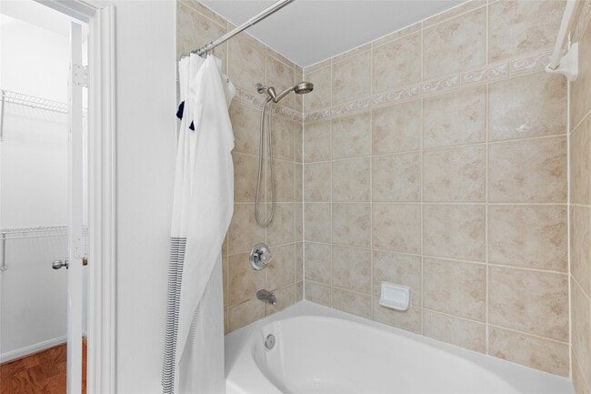 Building Photo - 12707 Boheme Dr