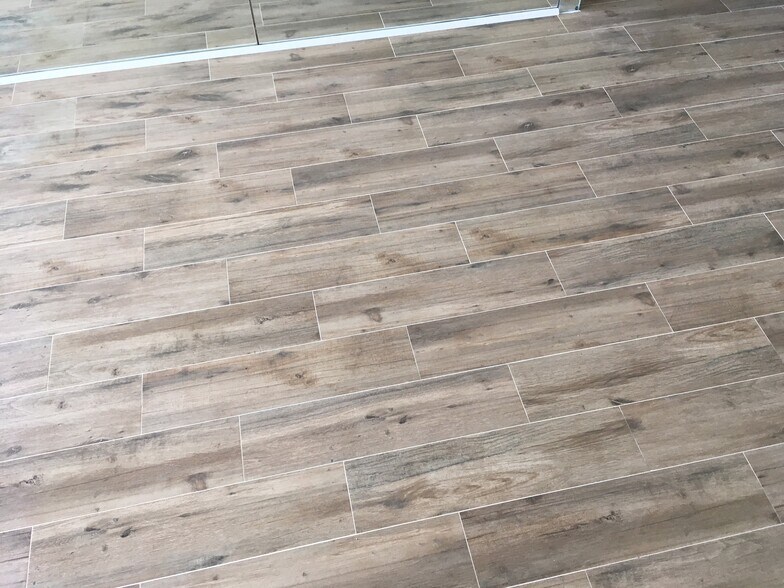 Building Photo - 111 Briny Ave