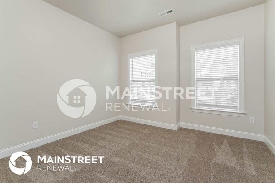 Building Photo - 115 Bowhill Dr