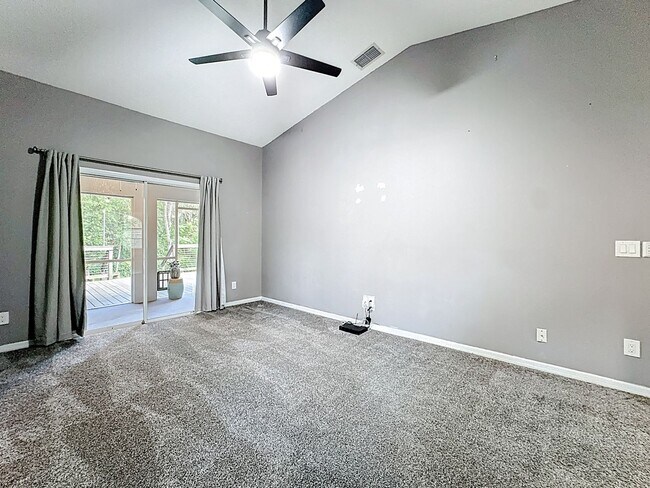 Building Photo - Discover your peaceful retreat in Wekiwa W...
