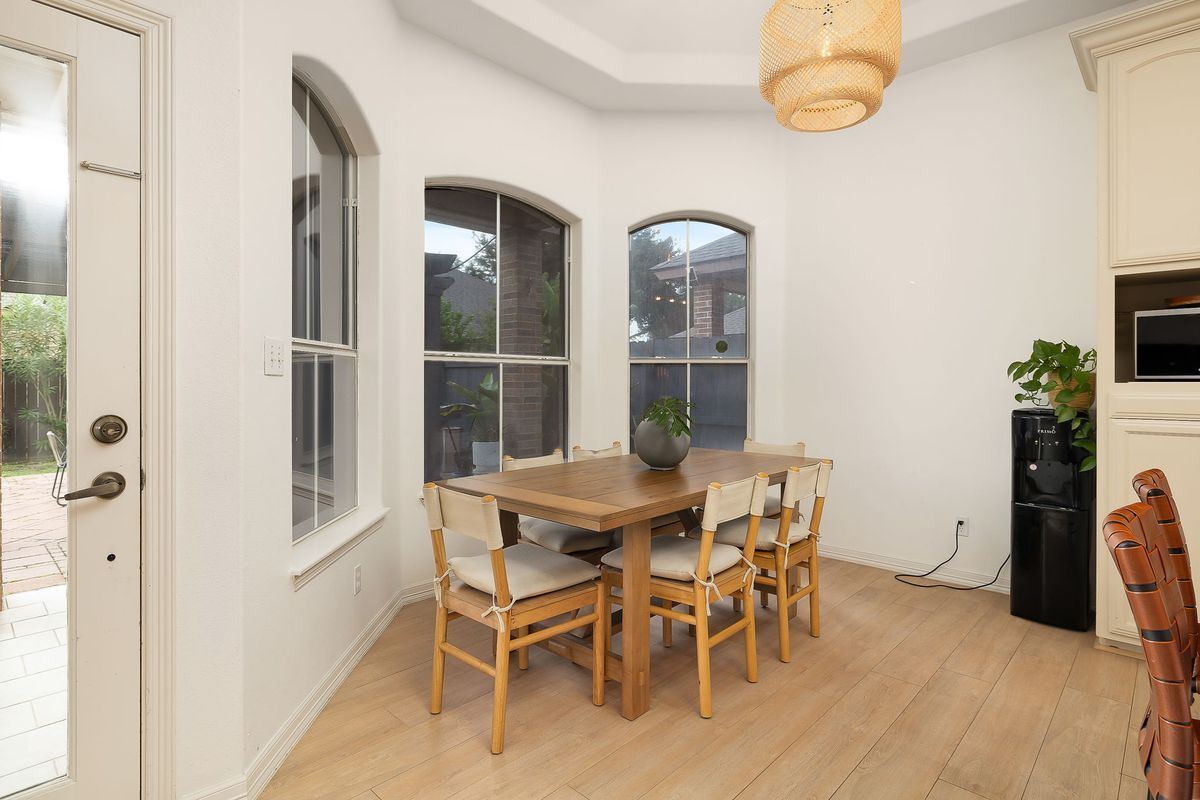 Building Photo - 3301 Santa Olivia St