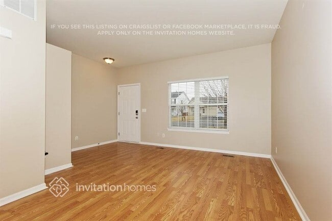 Building Photo - 370 Reston Cir