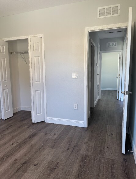 Building Photo - 526 Kilimanjaro Dr