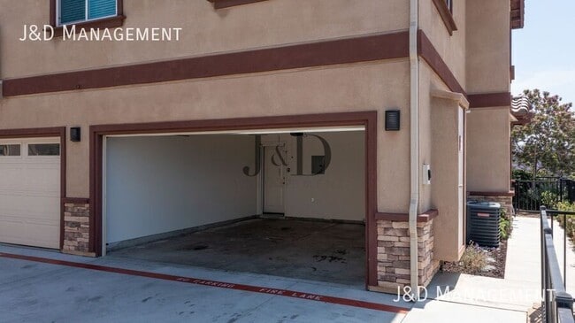 Building Photo - 8137 Cascio Ct