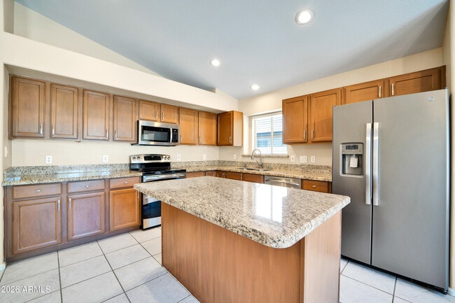 Building Photo - 6434 W Kristal Way