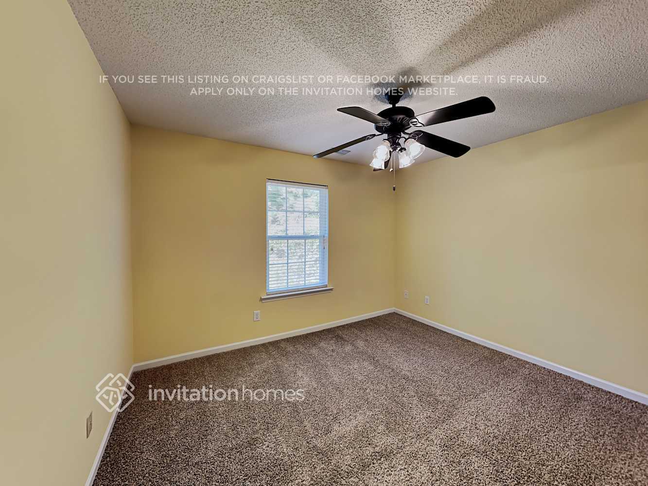 Building Photo - 4824 Jelynn St