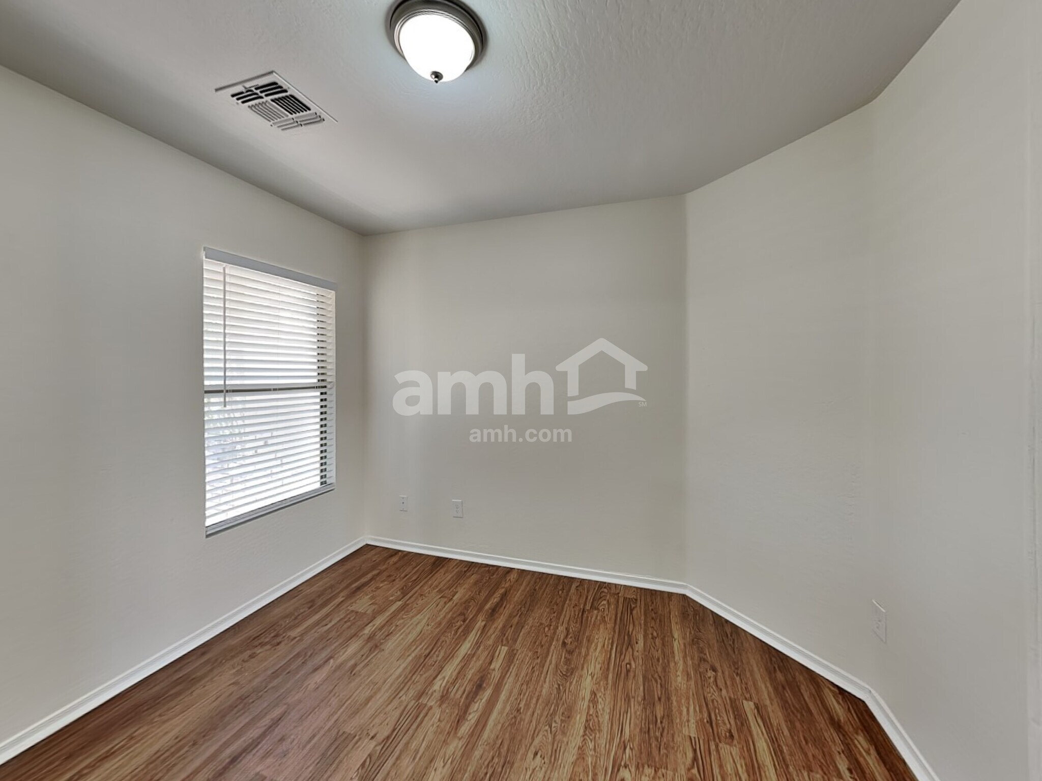 Building Photo - 13101 N 127th Ln