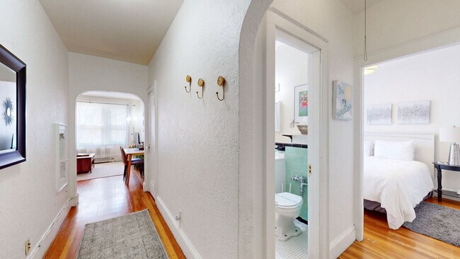 Building Photo - 90 Kilsyth Rd