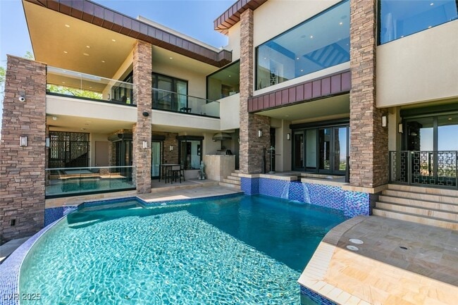 Building Photo - 1500 MacDonald Ranch Dr