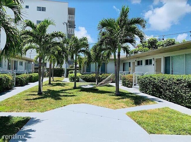 Primary Photo - 9770 E Bay Harbor Dr