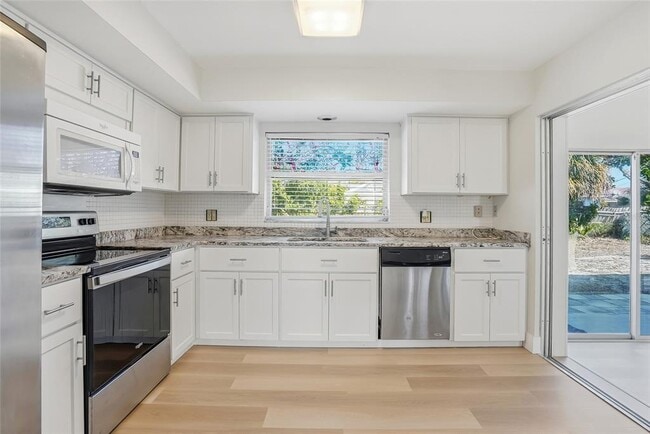 Building Photo - 1801 62nd Terrace S