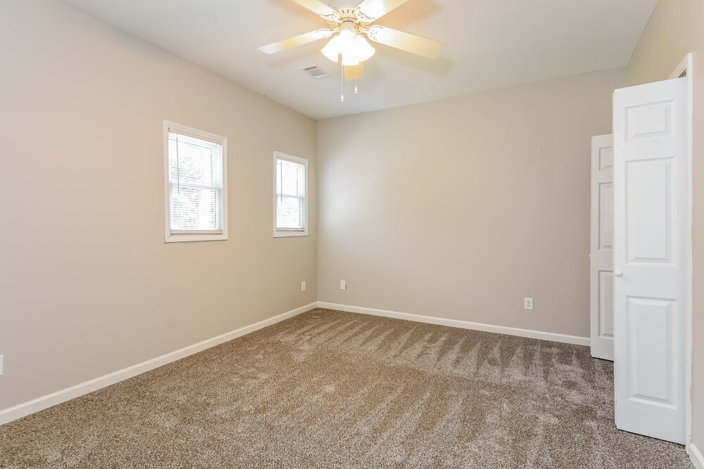 Building Photo - 4167 Arapaho Dr