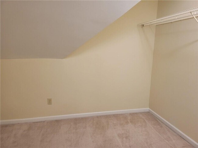 Building Photo - 1373 Camden Walk