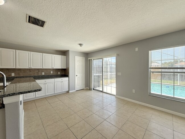 Building Photo - 10325 Boyette Creek Blvd