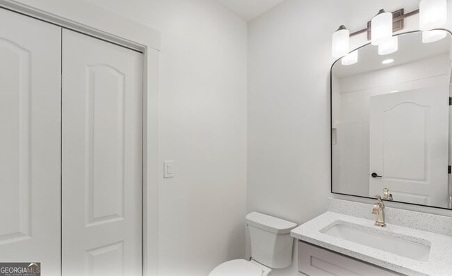 Building Photo - 1050 Blair Ln