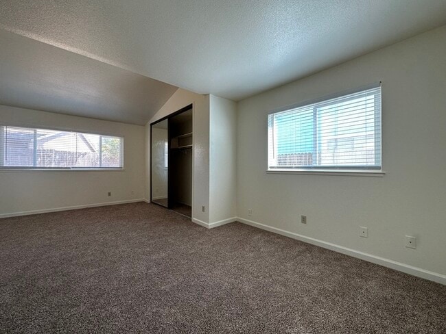 Building Photo - 8613 Tiogawoods Dr
