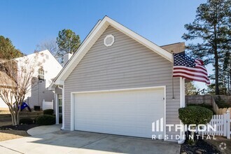 Building Photo - 221 Rosemont Ct
