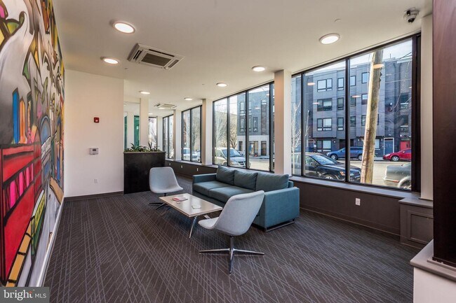 Building Photo - 2559 Amber St