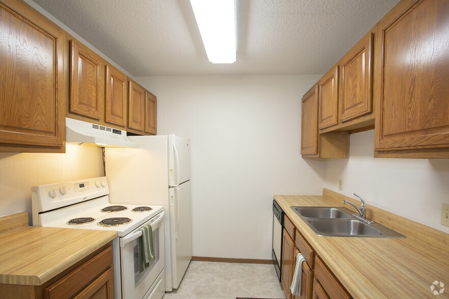 MEADOW WOOD 4420 N 7th St Lincoln NE 68521 Apartment Finder