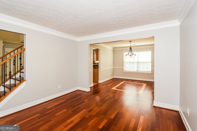 Building Photo - 1305 Bramlett Blvd