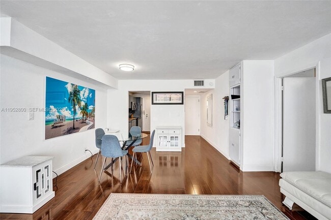 Building Photo - 2201 S Ocean Dr