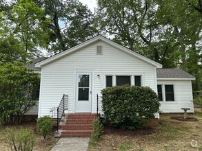 Building Photo - T.R. Lawing Realty Property