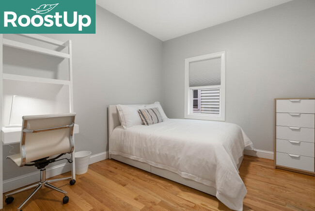 Building Photo - Furnished Private Bedroom in East Boston