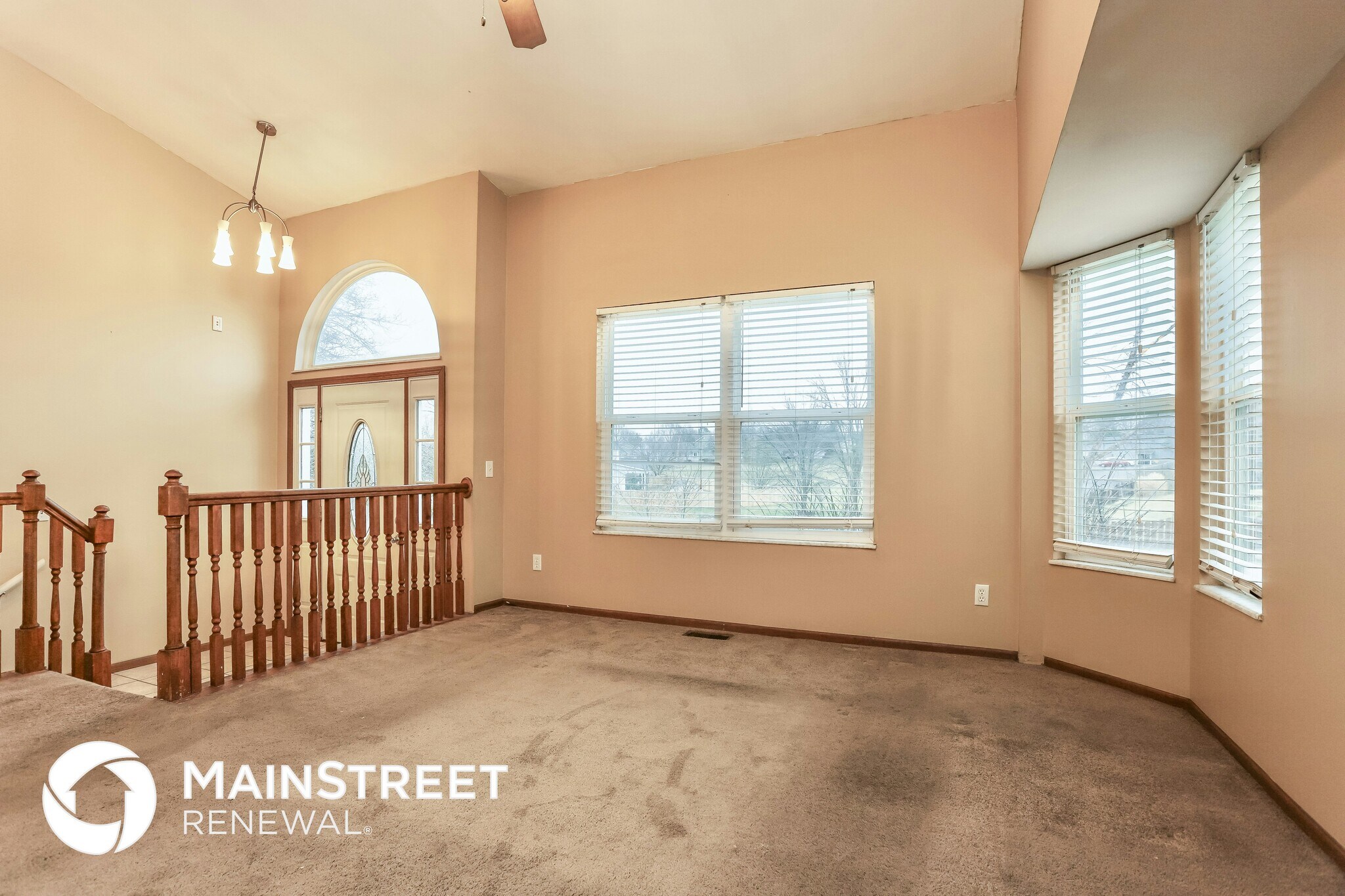 Building Photo - 2 Aspen Pointe Dr