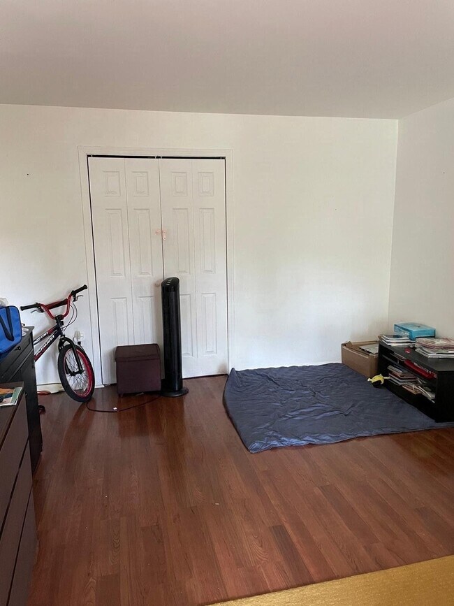 Building Photo - 1207 Green Hollow Dr